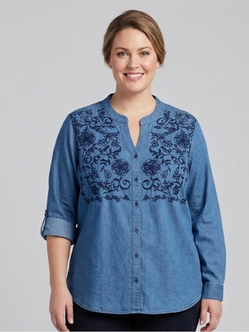 Country Store Women’s Blue Embroidered Button Up Top 2X (A795)